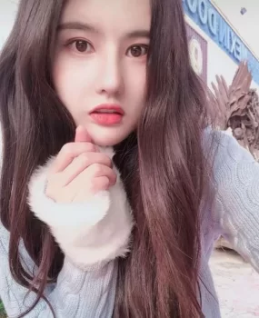 很漂亮的兼职妹子